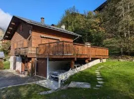 Chalet 3* à Arêches, 100m², 8 pers, 4 ch, Pied des Pistes, Cheminée, Terrasse, Wifi - FR-1-342-246