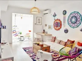 Chengdu Liaofan Design B&B Wuhou Temple Jinli Kuanzhai Alley 1 Bedroom 1 Living Room River View King Room Private Simple Design Style Independent Space Suite