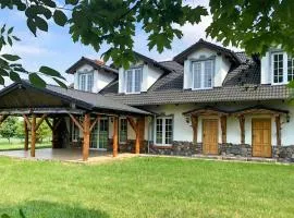 5 Bedroom Pet Friendly Home In Srokowo