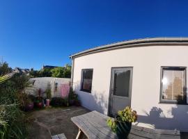 Studio en plein centre-ville de Perros-Guirec, hotel a Perros-Guirec