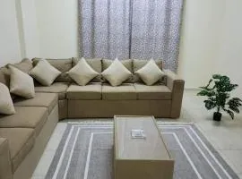 غرفتين وصاله بشارع الشيخ خليفه بعجمان