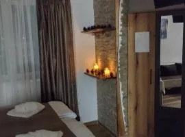 Lela Kop