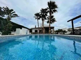 Villa las palmeras bonita casa con piscina privada
