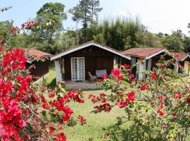 Chalé Hibisco Amarelo, hotel a Juquitiba