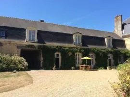 Gîte historique au château de charme proche du Mans - FR-1-410-453