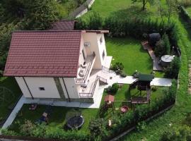 Casa Petra, hotel din Pietrăria