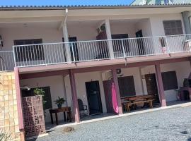 Aptos Enseada Prox Praia, hotel em São Francisco do Sul