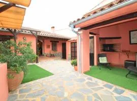 Casa de la Jara by SIERRA VIVA