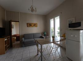 Appartement T2 Meublé avec Balcon, hotel en Aire-sur-l'Adour