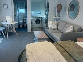 #1 Glenorchy Alpine DELUXE Suite