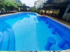 Guava Grove Resort & Villas, hotel blizu letališča Mednarodno letališče Juan Manuel Gálvez - RTB, Sandy Bay