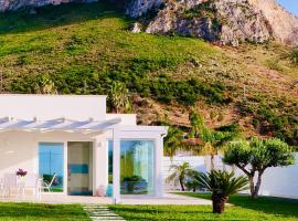 Golden Holiday Villas Private Pools in Sicily, hotel in Terrasini