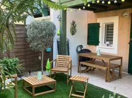 Appartement 4 étoiles avec jardin clôturé et piscine dans la résidence - Narbonne Plage