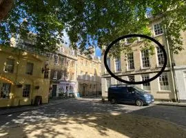 Elegant & Romantic - Entire Flat with 2 Magnificent Views