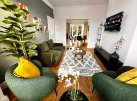 Spacious 6 bed house Altrincham