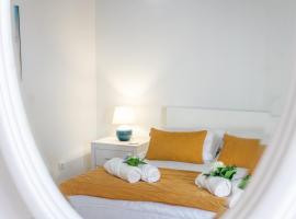 Maria's Haven, hotel in Santo António