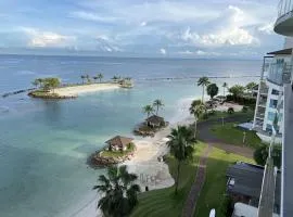 Apartamento en Playa Escondida - Front View