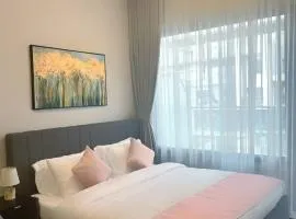 Dream F1 Airport Studio Pool & Gym