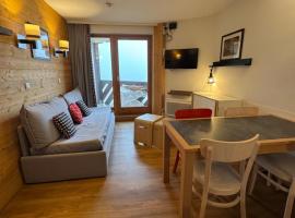 Pichu 303、ヴァル・トランスのホテル