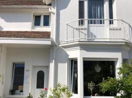 Villa EVA Deluxe Bray-dunes Beach, Hotel in Bray-Dunes