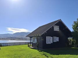Casa de madera sobre el mar, hotel in Nigrán