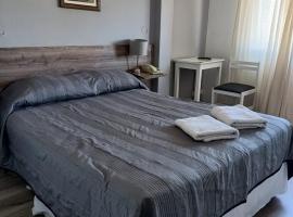 Hotel Iberia, hotel near Presidente Perón International Airport - NQN, Neuquén