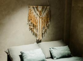 Pantropiko Lodge, hotel in El Nido