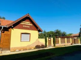 Borostyán Apartmanház