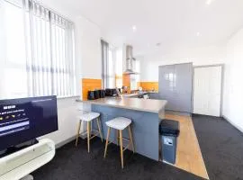 Central Blackburn Contemporary 1 Bedroom Apartment