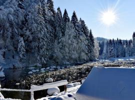 Plitvice Waterfall Millhouse Challet Stipanov Mlin, chata v destinaci Plitvická jezera