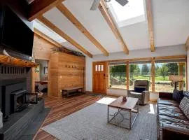 Mountain Retreat with Hot Tub near skiing and golf