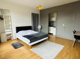 Studio 6 Proche Centre Ville avec Wifi Parking Troyes