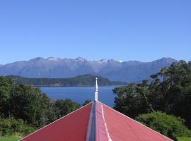 Murrells Grand View House, B&B in Manapouri