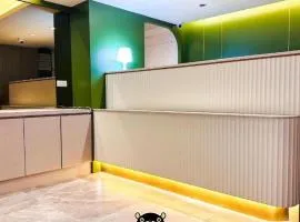 Days Fine Hotel