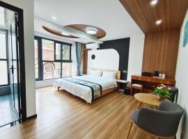 都江堰熊猫谷竹韵山房zhuyunshanfang, hotel in Dujiangyan