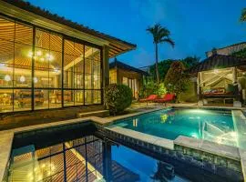 Villa Elysium Fields - Rustic Meets Industrial Chic Design