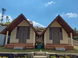 Alengkong Sunrise Glamping