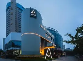 Atour Hotel Qingdao May 4th Square Center
