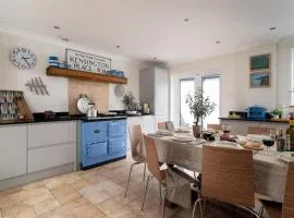 Quay House Luxury Living for 10 & Private Parking