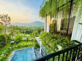 Venus Flamigo Resort- Amazing, Đại Lải, hotel a Ngọc Quang