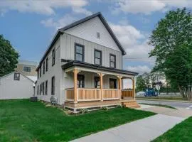 Charming Newly Renovated House Next Door to Track