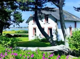 Résidence Keryvet, maison de charme vue mer, plage à 250m,