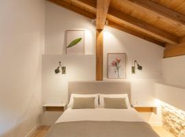 Altzoko Ostatua, alojamiento con cocina en Alzo