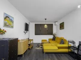 Cozy 1BD Flat Close to the City Center by Flat Mаnager