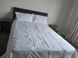 12 En-suite Bedrooms in Cardigan - 15km from Ballarat Central along Avenue of Honour