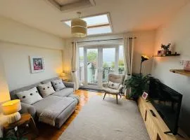 Stylish Apartment with Stunning Views