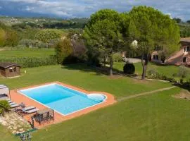 Villa Regina Elena Vittoria by VacaVilla