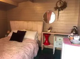 The Dairy - Seaside Couples Escape in Whitstable