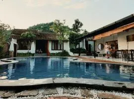 Bản Nhỏ - Little Village