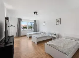 City Apartment- Work & Stay